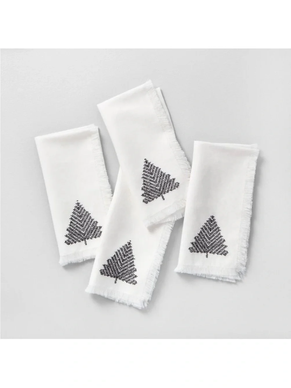 **Set of 4** Hearth &Hand with Magnolia Christmas Tree Embroidered Cloth Napkins